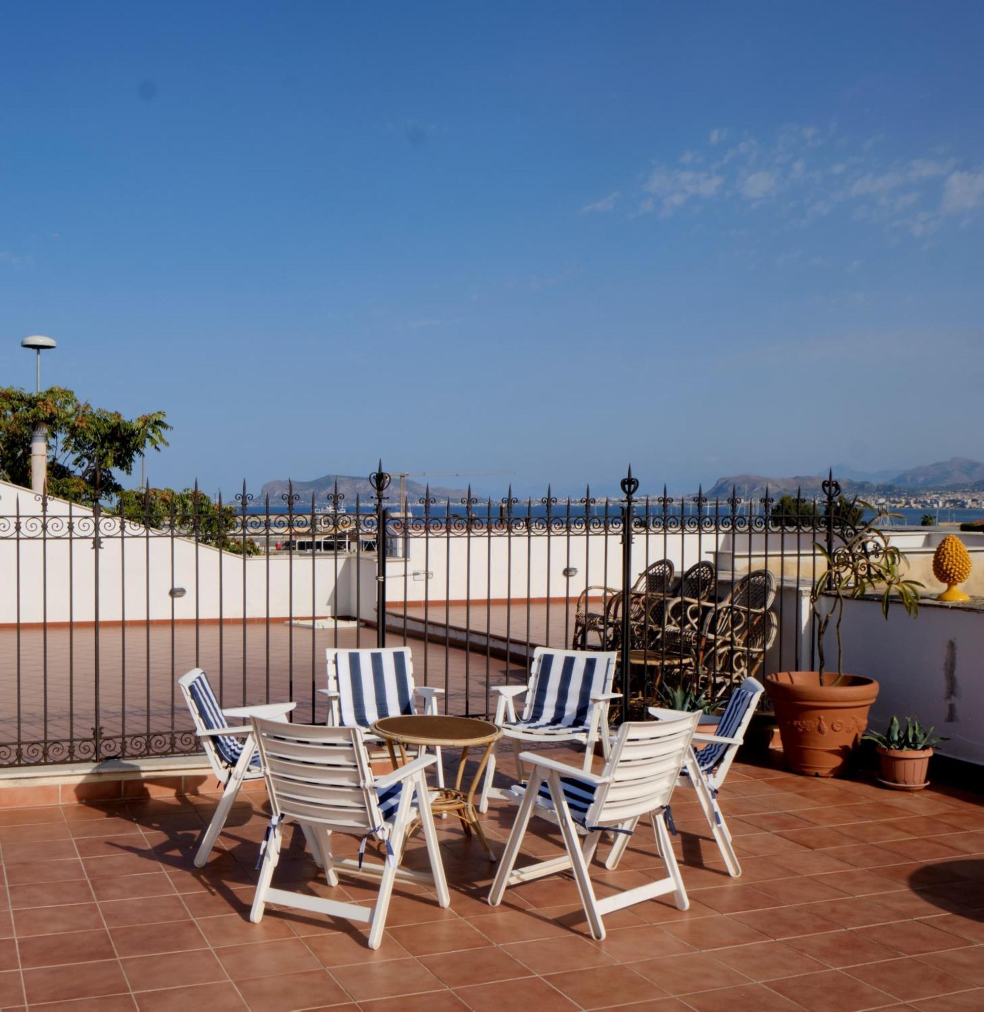 Appartement Attico Con Terrazza Sul Porto à Palerme Extérieur photo